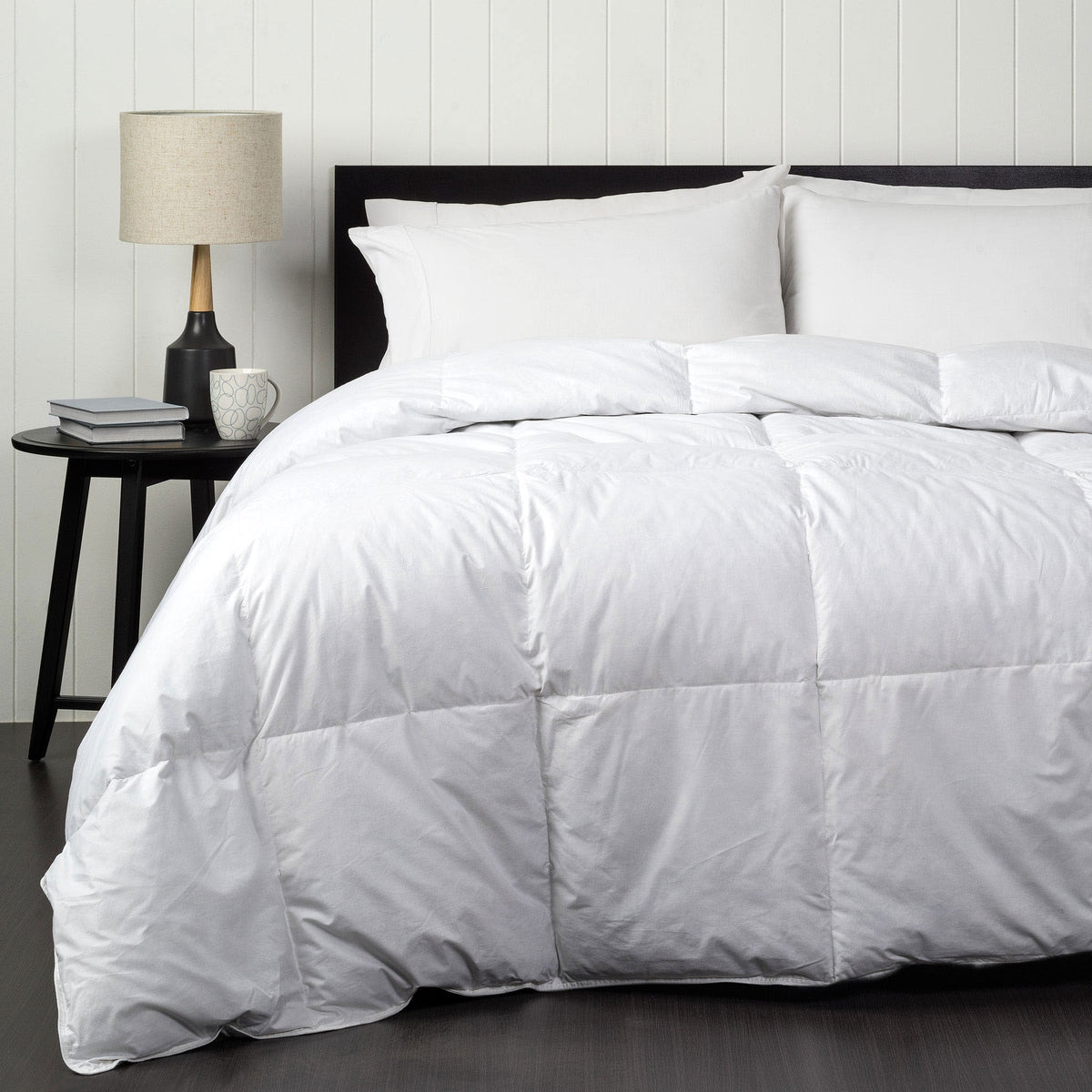 70% Duck Feather 30% Down Quilt, cotton japara cover, premium fill for luxury hotels.