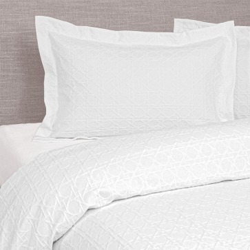 Villa Matelassé Coverlets & Pillow Shams - White